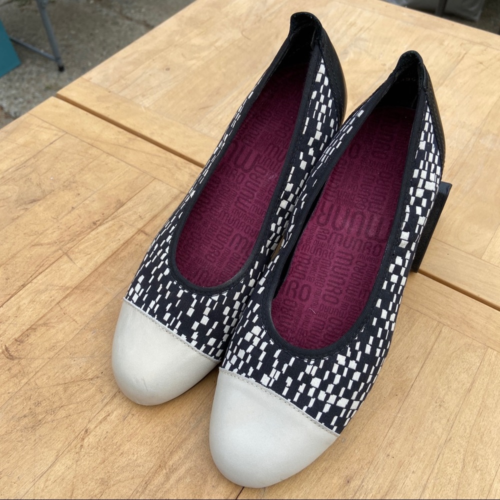 Munro ballet flats black and white